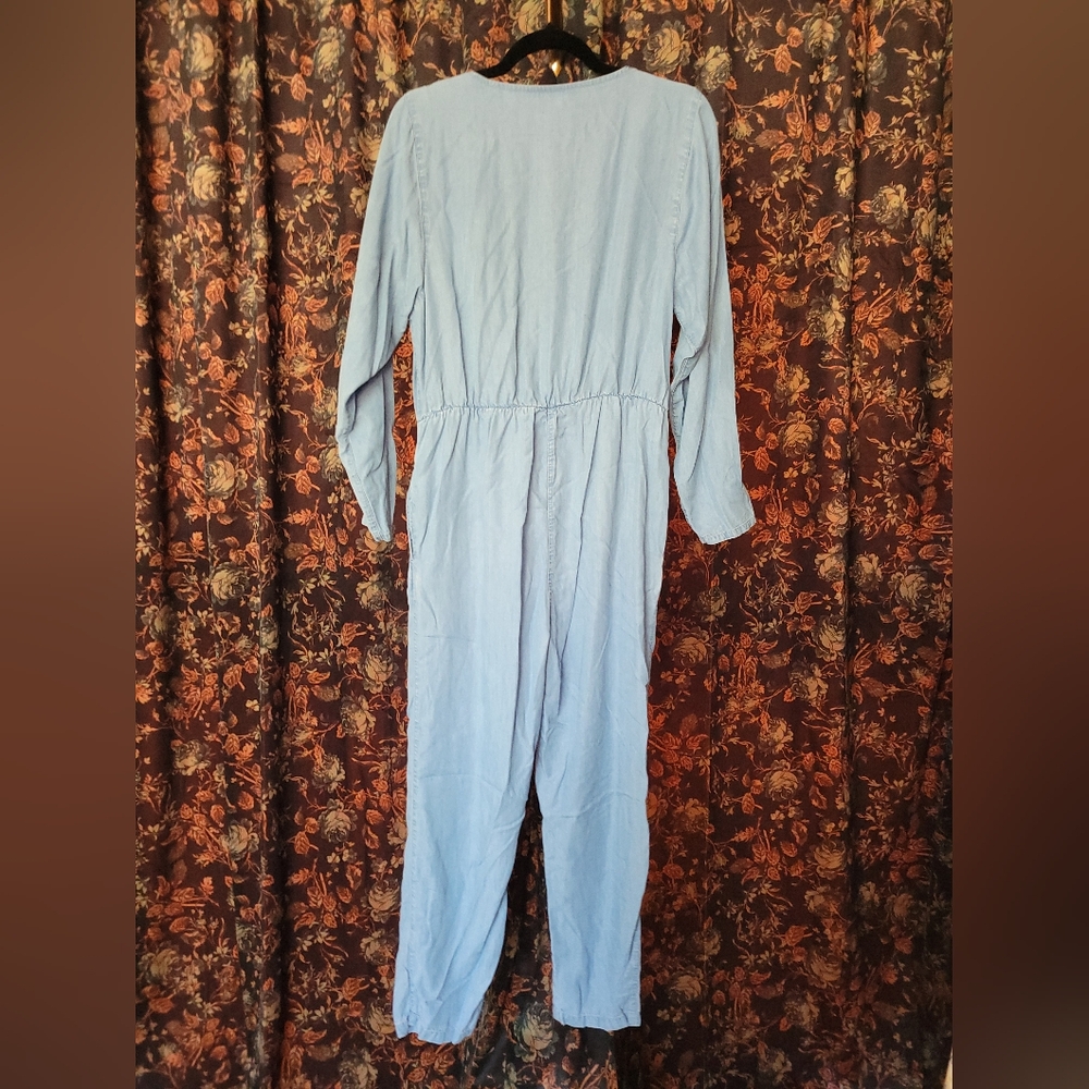 ASOS Jumpsuit, Size 8, Soft Denim Wrap Front Jumpsuit Lightwash Blue ASOS Design - Picture 3 of 5